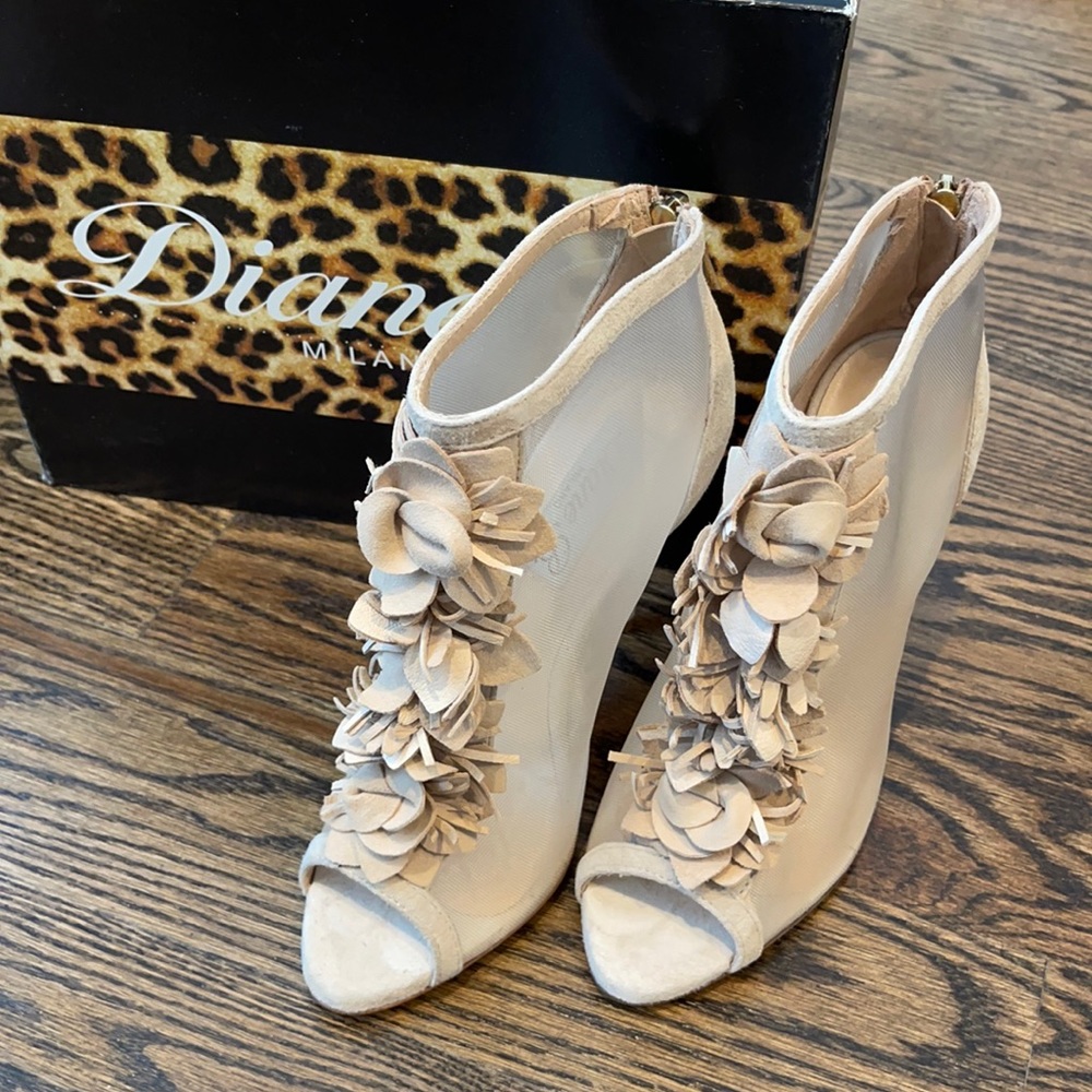 Diane b. Milano mesh flower bootie size 38